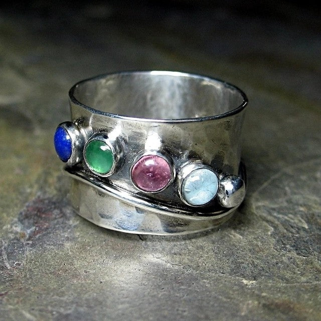 Boho-Ring mit Mehrfarbigen Kristallen