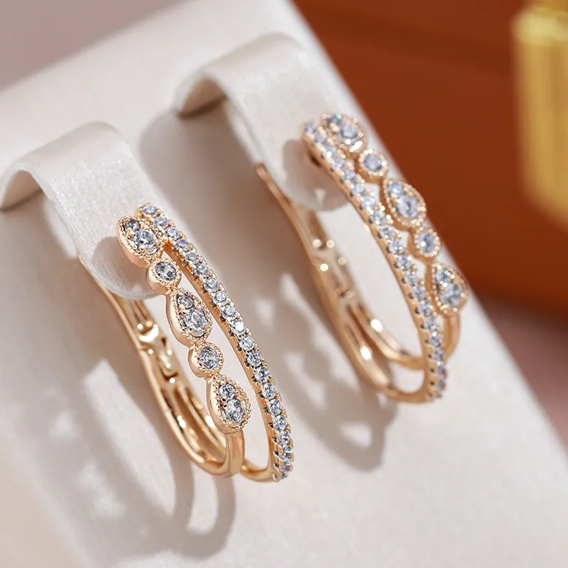 Elegante Ohrringe mit Zirkonia aus Gold