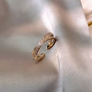 Verstellbarer Zirkonia Kreuz Ring in Gold